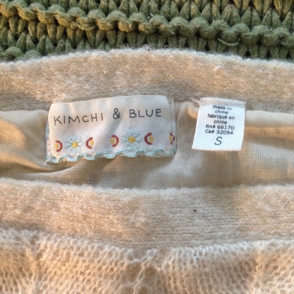 Delicate wool skirt from Urban Outfitters. - Picture 5 of 5